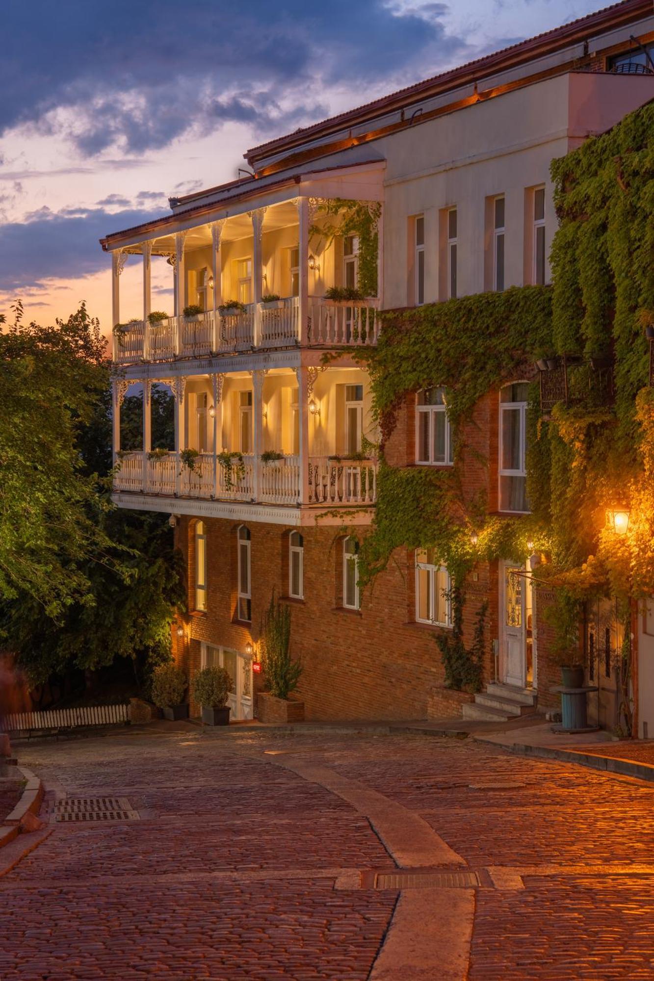 Hotel Passport Tbilisi Eksteriør billede